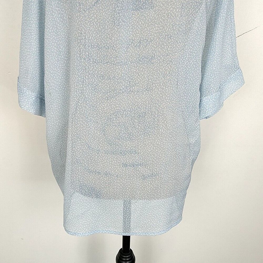 Two by Vince Camuto Womens sz M Top Blue Abstract Sheer VNeck 3/4 Sleeve Blouse - Picture 6 of 8